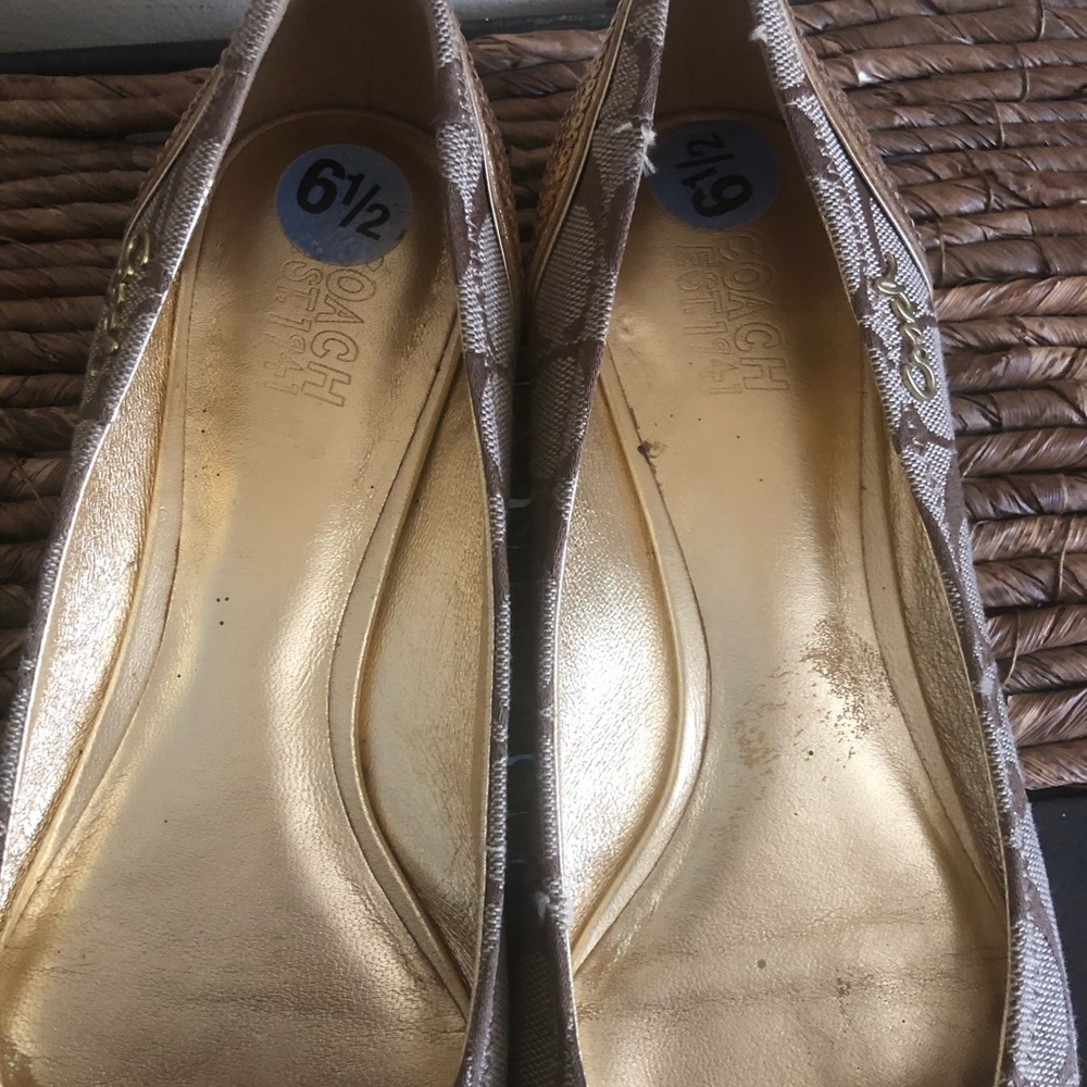 Flat gold sequins coach shoes 6.5 tan ballerina - Picture 6 of 8